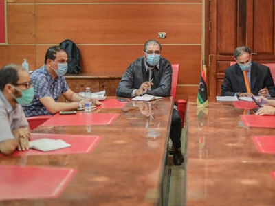 وزارة الصحة تعقد اجتماعا طارئا لمتابعة تداعيات جائحة كورونا في البلاد 