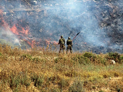 حرق أراض زراعية في بلدة بيت عوا 