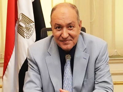 وزير الطيران المصري وائل المعداوي 