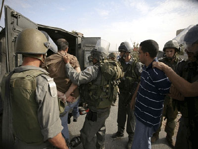حملة اعتقالات بالضفة الغربية