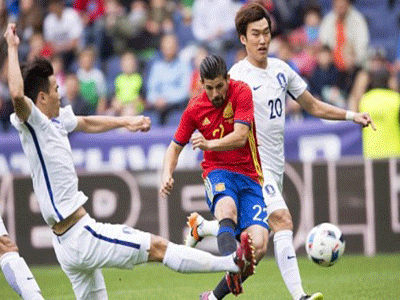 إسبانيا تحقق فوزاً كبيراً على حساب كوريا الجنوبية وديًا استعدادا لليورو