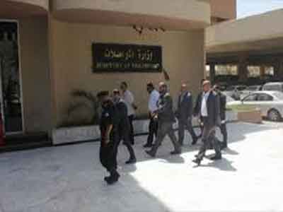 وزير المواصلات بحكومة الوفاق يتسلم مقر الوزارة بطرابلس