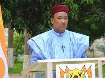 رئيس النيجر محمد إيسوفو