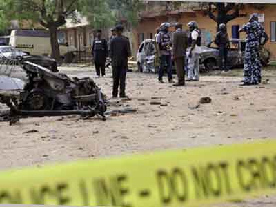 مقتل 28 شخصا على الأقل في هجومين انتحاريين بالكاميرون 