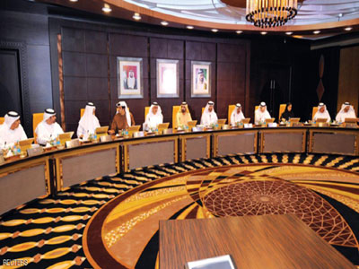 مجلس الوزراء الإماراتي يثمن مراعاة الأسر المشتركة مع قطر