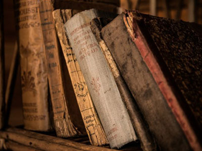 دراسة تطالب بتسجيل رائحة الكتب القديمة ضمن التراث الثقافي واللامادي للـ يونسكو  