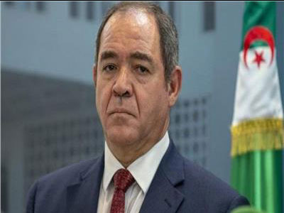 وزير خارجية الجزائر يبحث مع نظرائه في ثلاث دول أوروبية مستجدات الاوضاع في ليبيا 