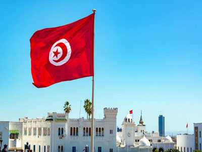 تونس تعلن رفع الإغلاق بشكل كامل.