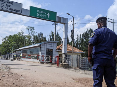 الكونجو الديمقراطية تُغلق حدودها مع رواندا بعد مقتل أحد جنودها 