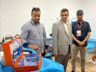 أبوجناح يتفقد التجهيزات الطبية وعيادات المتابعة للحجّاج بمطار معيتيقة 