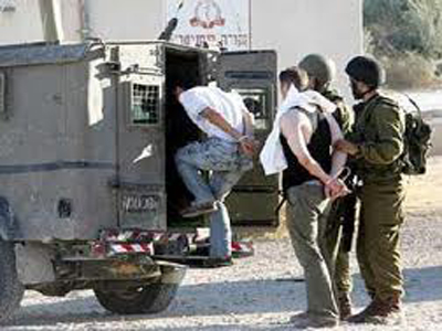 قوات الاحتلال تعتقل مواطنين من محافظات الضفة الغربية