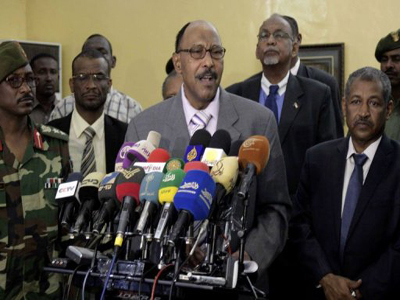 وزير الدفاع السوداني عبد الرحيم محمد حسين