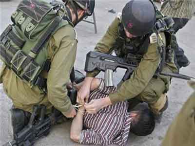 	قوات الاحتلال الإسرائيلي تعتقل فلسطينيين