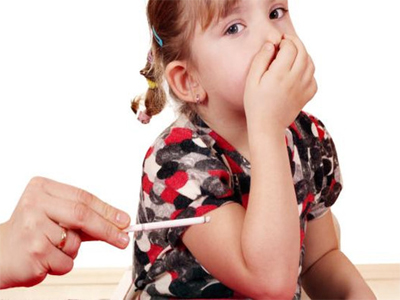 التعرض للتدخين السلبي في مرحلة الطفولة يسبب أضرارا مباشرة لبنية الشرايين