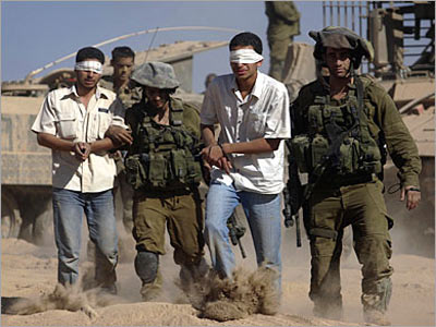 الاحتلال الإسرائيلي يعتقل 5 فلسطينيين بالضفة الغربية