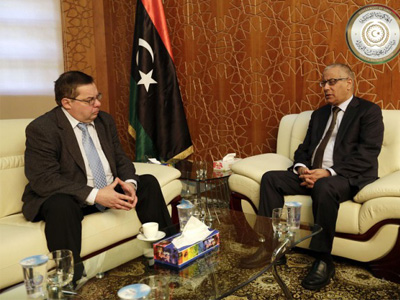 رئيس الحكومة يستقبل سفير الاتحاد الروسي المعتمد لدى ليبيا