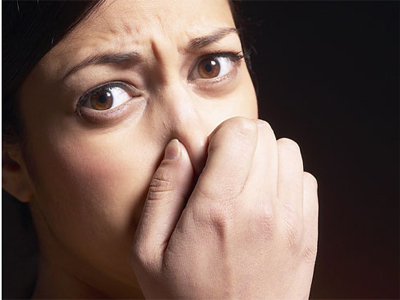 رائحة فمك وجسدك تكشف عن الأمراض التي تعاني منها