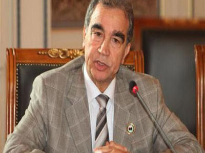 وزير النفط والغاز المكلف وكيل الوزارة عمر الشكماك