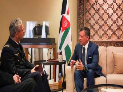  محادثات ملك الاردن مع قائد القيادة التحويلية لحلف الناتو 