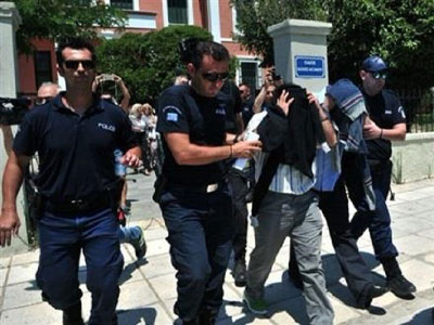 القبض على عدد من المشتبه بانتمائهم لتنظيم داعش الإرهابي في تركيا 