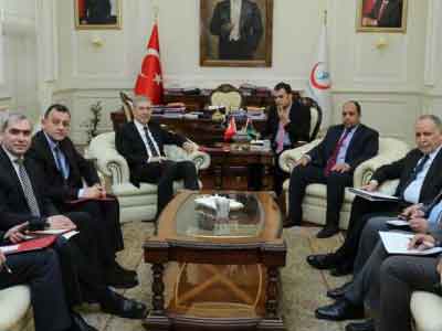 وزير الصحة يبحث في تركيا تسهيل إجراءات التأشيرة لليبيّين لغرض العلاج 