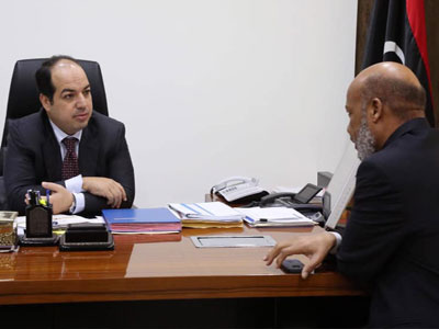 النائب أحمد معيتيق يناقش مع وزير الصحة المفوض خطة الوزارة لسنة 2019  