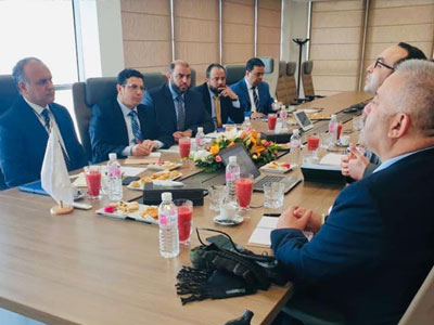 وزير الاقتصاد و الصناعة يعقد اجتماعا تشاوريا مع ممثلي عن البنك الإسلامي للتنمية
