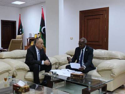 وزير العمل والتأهيل يلتقي رئيس الغرفة الاقتصادية الليبية المغربية 