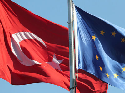 تركيا : عازمون على مواصلة مفاوضات الانضمام إلى الاتحاد الأوروبي 