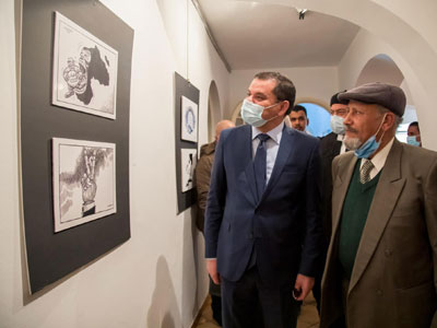 رئيس حكومة الوحدة الوطنية يزور دار الفنون بمدينة طرابلس ويفتتح معرضها الفني 