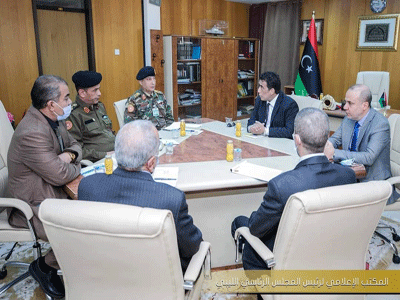 القائد الأعلى للجيش الليبي يبحث في اجتماعه الأول الملفات المتلعقة بتنظيم وادارة الجيش الليبي 