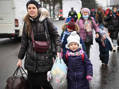 أوروبا تقيم ممرا إنسانيا للاجئين الأوكرانيين  