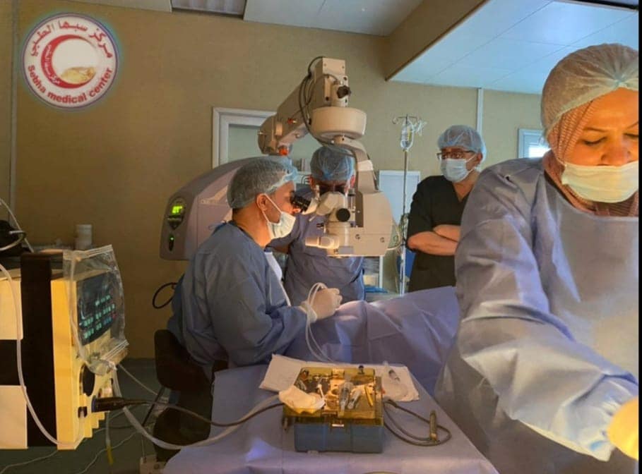 عمليات جراحة العيون بقسم العمليات بمركز سبها الطبي