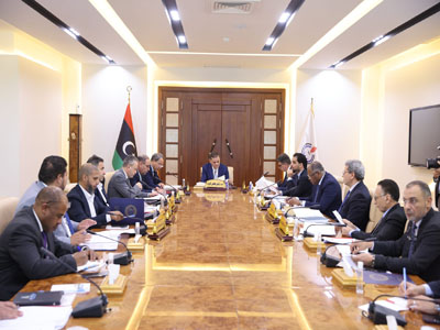 برئاسة الدبيبة : المجلس الأعلى لشؤون الطاقة والمياه يشدد على دعم جهود زيادة إنتاج النفط والوصول به إلى 2 مليون برميل 