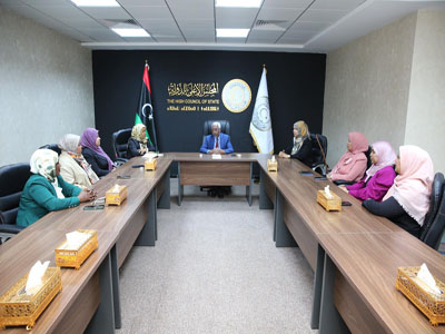 النائب الأول لرئيس المجلس الأعلى للدولة يشيد بدور الحركة السياسية لنساء فزان 