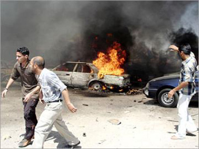 انفجار سيارتين مفخختين في العراق