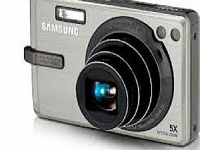 سامسونج تطلق كاميرا NX300 مع العدسة ثلاثية الابعاد الاولى فى العالم