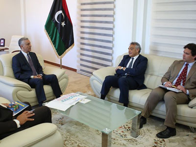 إجتماع الأمين العام لمجلس الوزراء مع السفير الايطالي 