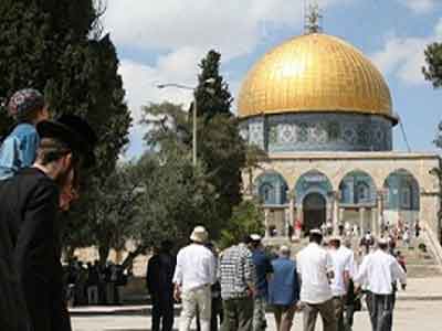 إتحاد المحامين العرب يحذِّر من اعتزام اليهود الصلاة في المسجد الأقصى