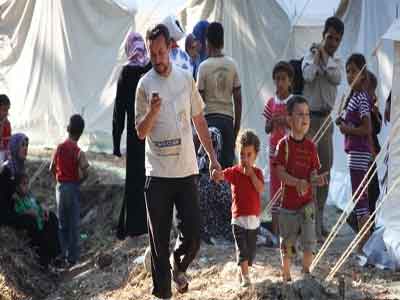 عبور أكثر من 600 لاجئ سوري إلى الأردن أمس