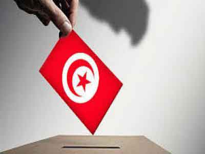 الجالية التونسية بالخارج تشرع في التصويت لاختيار رئيس جديد للبلاد 