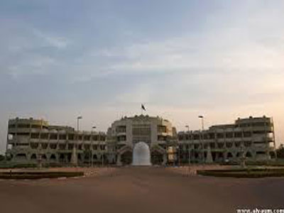 بوركينا السلطات تصدر مرسوما يقضي بتعيين حكومة انتقالية جديدة 