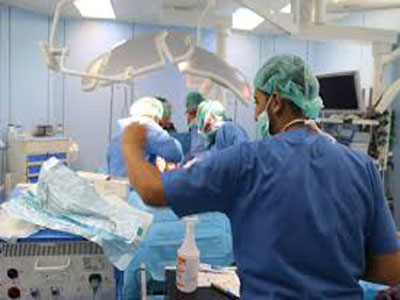 عمليات جراحية بالمعهد القومي لعلاج الاورام بصبراتة