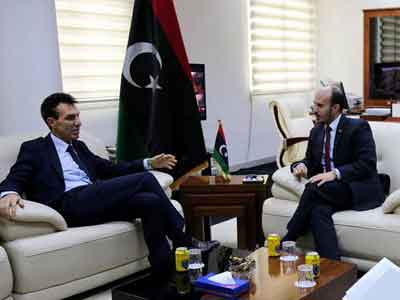 توقف تنفيذ مشروع تطوير خط الاتصالات الرابط بين ليبيا وإيطاليا محور لقاء عماري بسفير إيطاليا 
