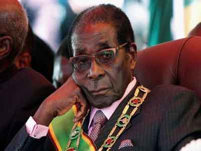 الحزب الحاكم في زيمبابوي يدعو الرئيس موغابي الى الاستقالة 