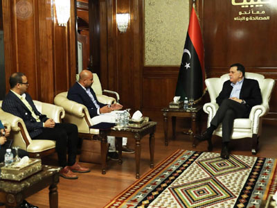 رئيس المجلس الرئاسي يلتقي مع ممثلين عن شباب من مؤسسات للمجتمع المدني في بنغازي 