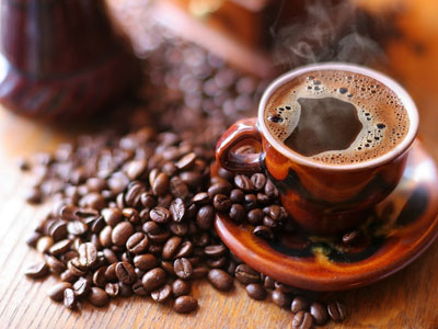 تناول القهوة يقلل من الإصابة بالزهايمر والشلل الرعاش 
