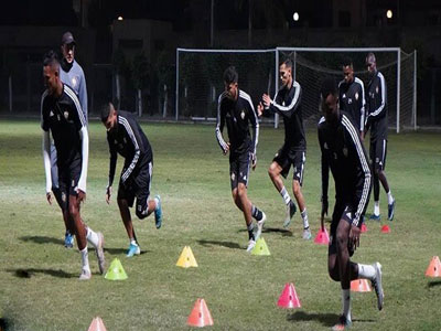 منتخبنا الوطني لكرة القدم يواصل تدريباته بمصر استعدادا لملاقاة منتخب غينيا 