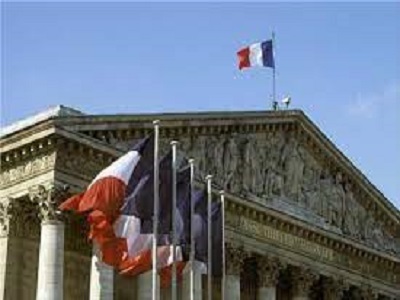 وزارة الخارجية الفرنسية الخارجية الفرنسية تدعو إلى فصل لبنان عن الأزمات الإقليمية