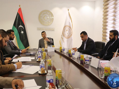 أبوجناح وبصفته رئيس الجمعية العمومية للشركة الليبية للكهرباء القابضة يعقد اجتماعا تمهيديا تقابليا بين أعضاء الجمعية  